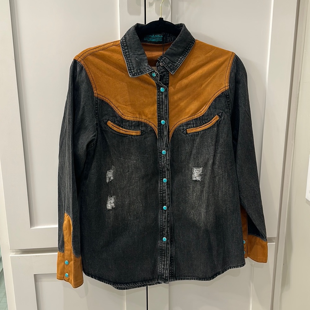 Adorable western chic long sleeve shirt NWT